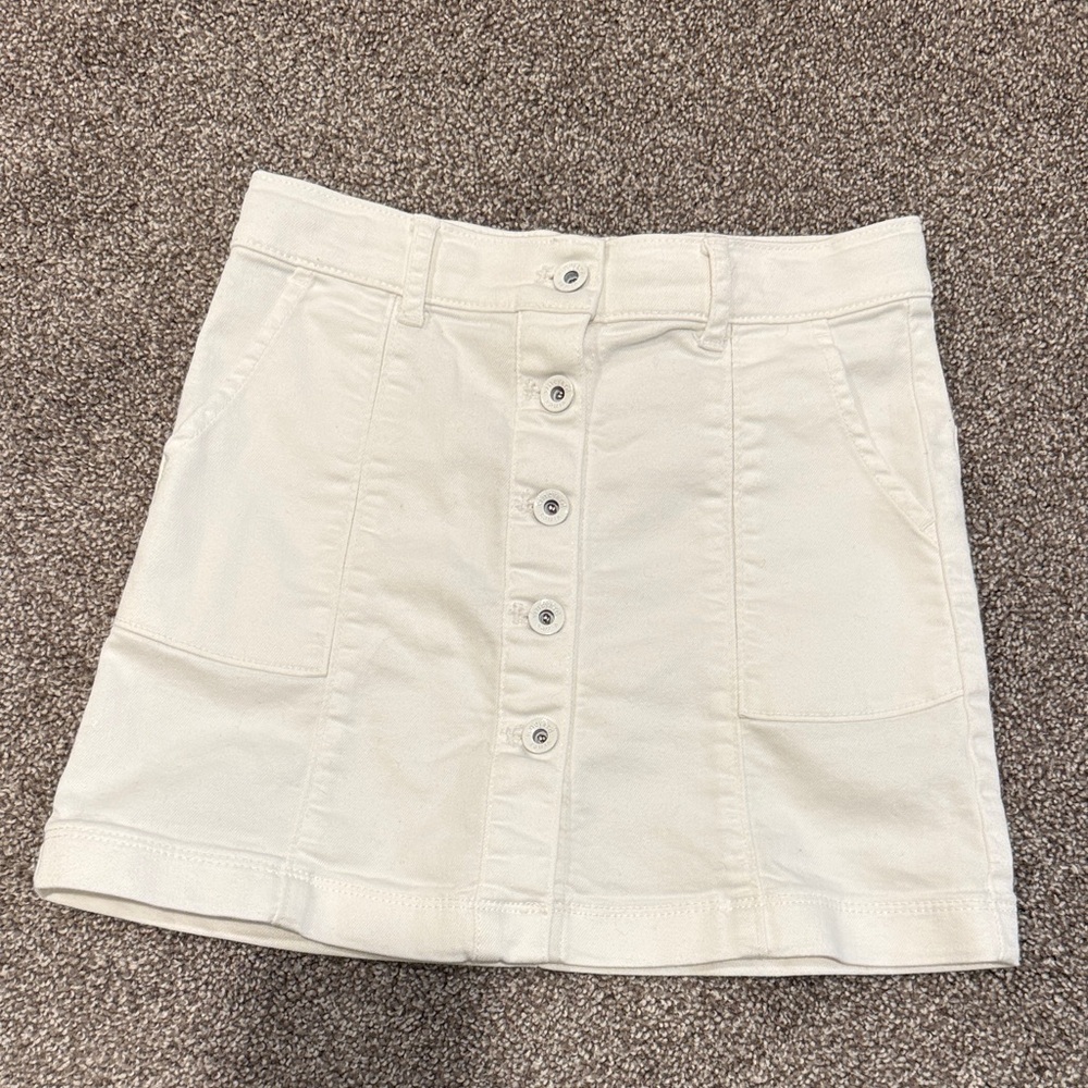 Vineyard Vines White Skirt with Pink Stitching